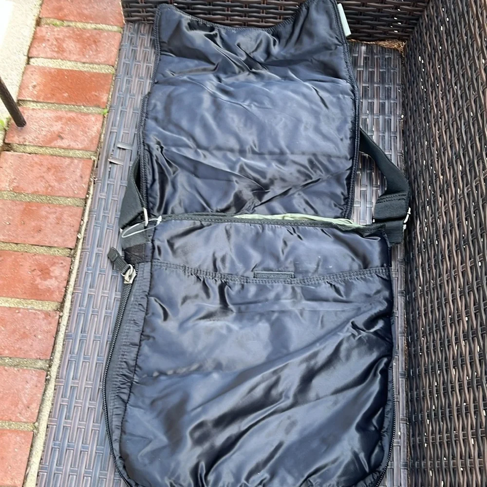 Black Nylon Men's Messenger Bag